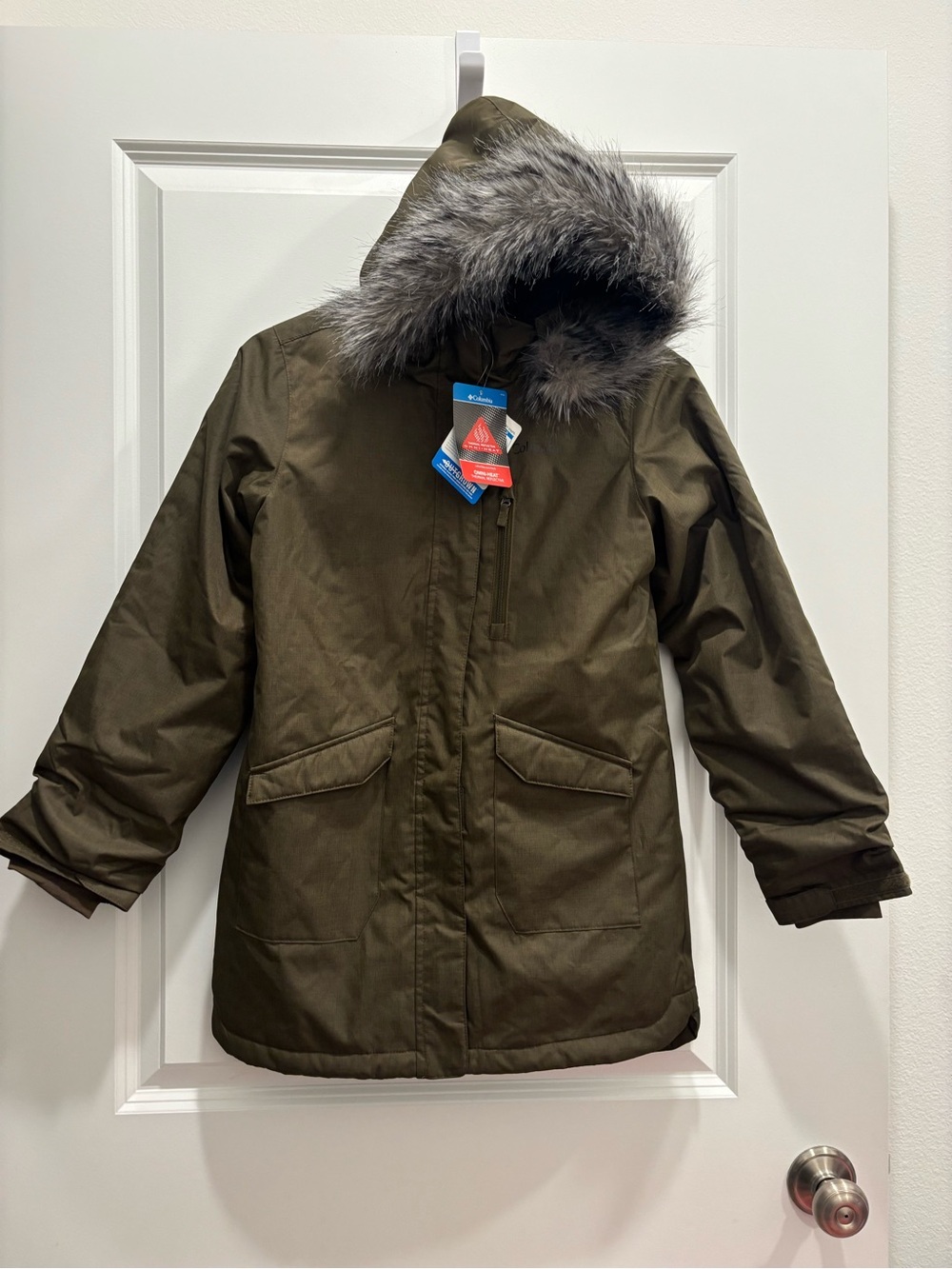 Columbia Kids Olive Hooded Puffer Parka with Faux Fur Trim NWT Medium